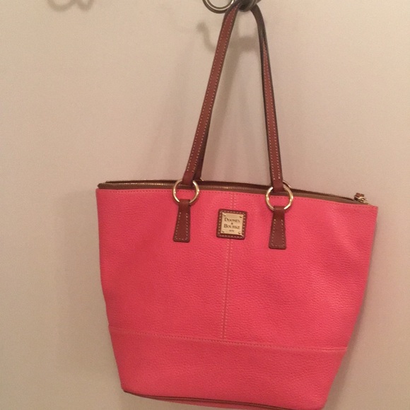 Dooney & Bourke Handbags - Dooney & Bourke shoulder bag.